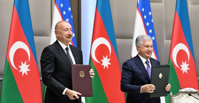 Azerbaycan ile Özbekistan'dan "Ebedi Dostluk" Anlaşması: Ticaret 10 Yılda 26 Kat Arttı